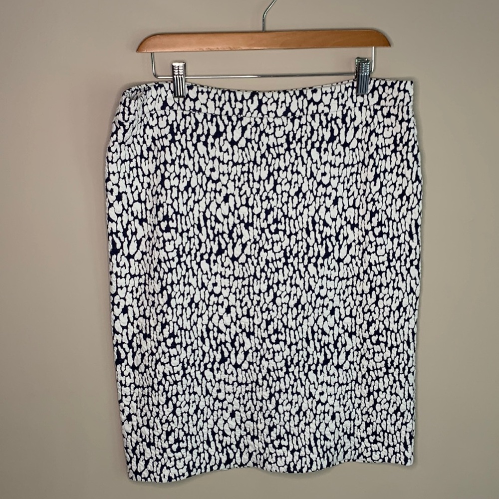 Michael Kors‎ A-Line Pencil Midi Navy and White Skirt Gold tone logo back zip